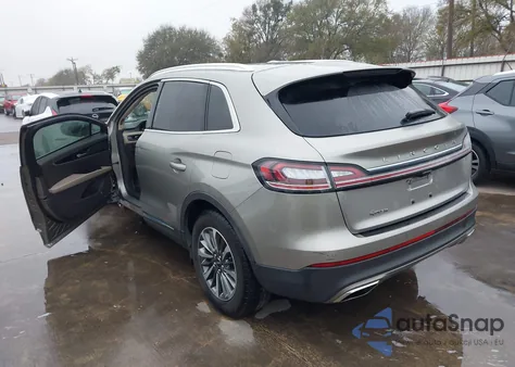 2023 Lincoln Nautilus Standard z USA, uszkodzony, nr VIN 2LMPJ8J90PBL29605